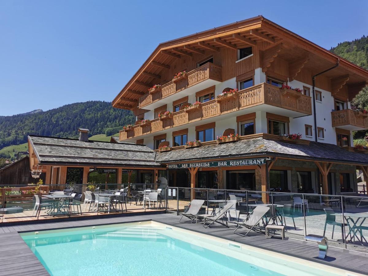 Hotel-Chalet Les Ecureuils Restaurant, Piscine, Garage Ле-Гран-Борнан Екстер'єр фото