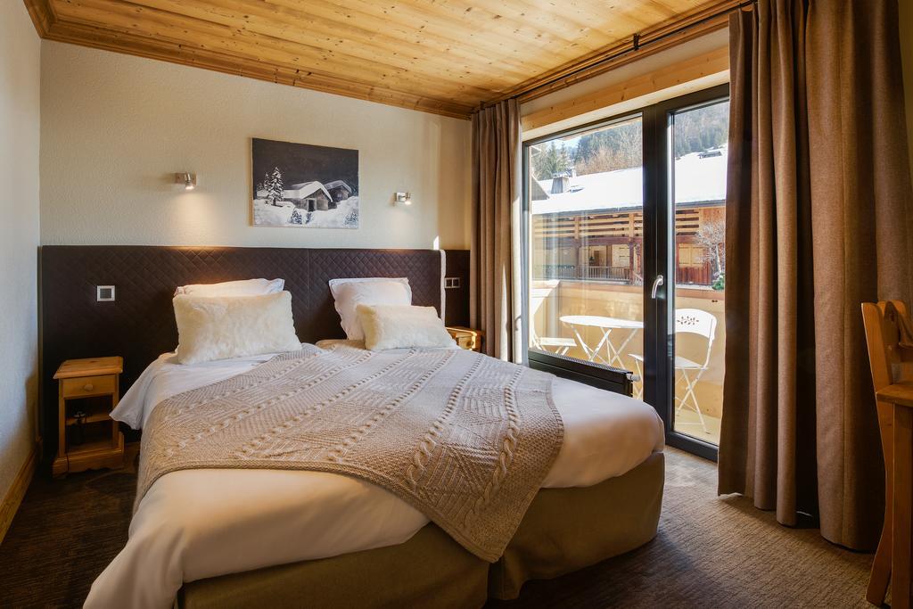 Hotel-Chalet Les Ecureuils Restaurant, Piscine, Garage Ле-Гран-Борнан Екстер'єр фото